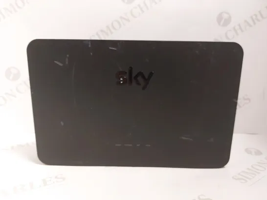 SKY Q BROADBAND HUB 4 - SR203 BLACK