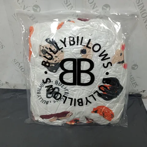 BULLY BILLOWS BLANKET IN WHITE - LARGE