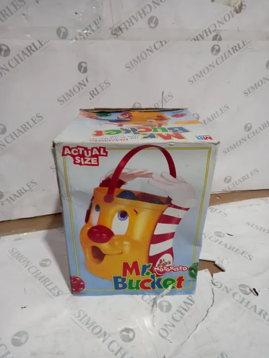 BOXED MR BUCKET 