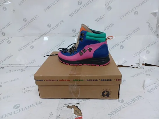 BOXED ADESSO MULTICOLOURED RAINE BOOTS- SIZE 4 