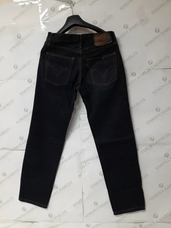 LEVI'S STRAIGHT LEG JEANS IN DARK WASH SIZE 30" WAIST