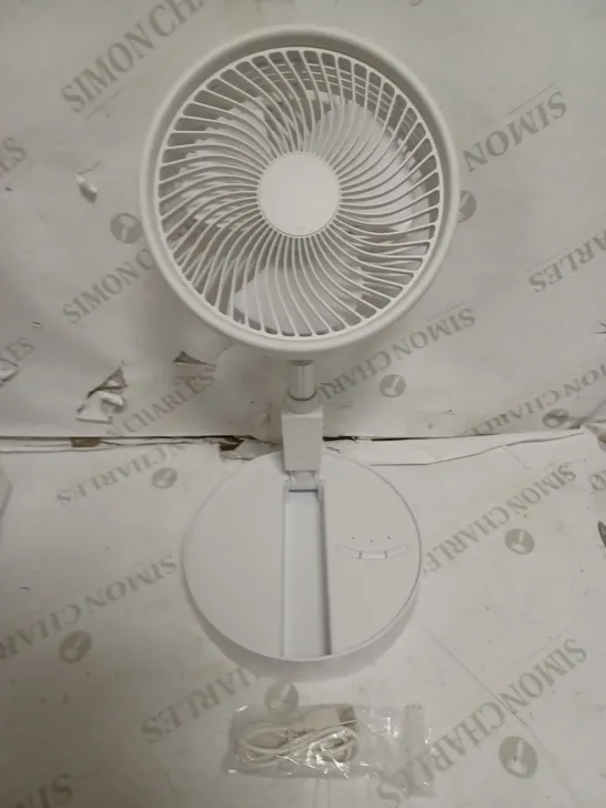 BELL & HOWELL RECHARGEABLE EXTENDABLE DESK & FLOOR FAN, WHITE