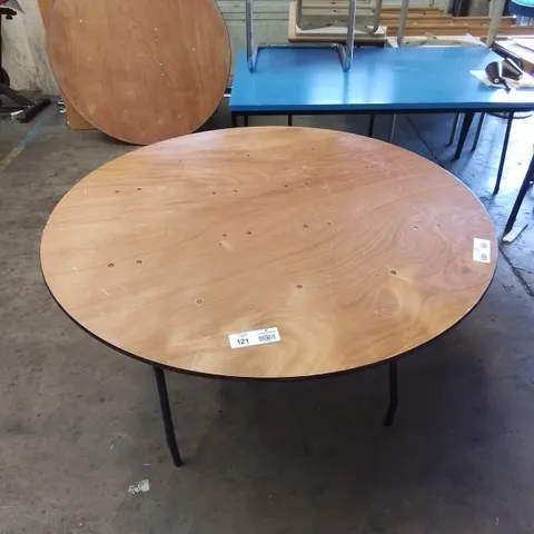 ROUND WOODEN TABLE WITH BLACK LEGS 