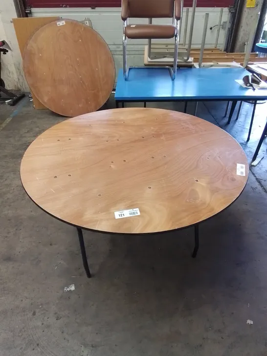 ROUND WOODEN TABLE WITH BLACK LEGS 