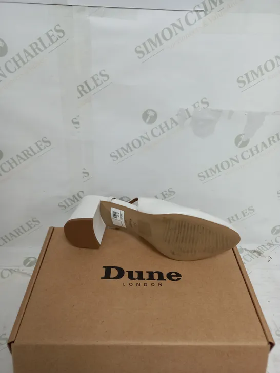 BOXED DUNE LONDON CASSIE WHITE LEATHER SNAFFLE OPEN COURT SIZE 7 