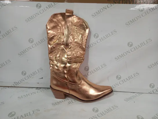 PAIR OF DESIGNER COWBOY BOOTS IN POLISHED COPPER COLOUR EU SIZE 41