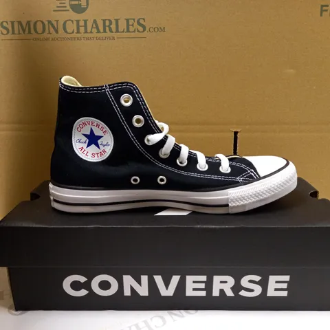 BOXED PAIR OF CONVERSE BLACK/WHITE TRAINERS - SIZE 8