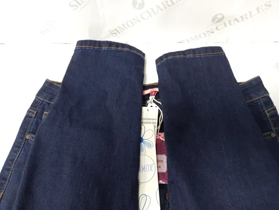 PAIR OF JOE BROWNS MUST HAVE SKINNY FIT JEANS INDIGO UK SIZE 16R