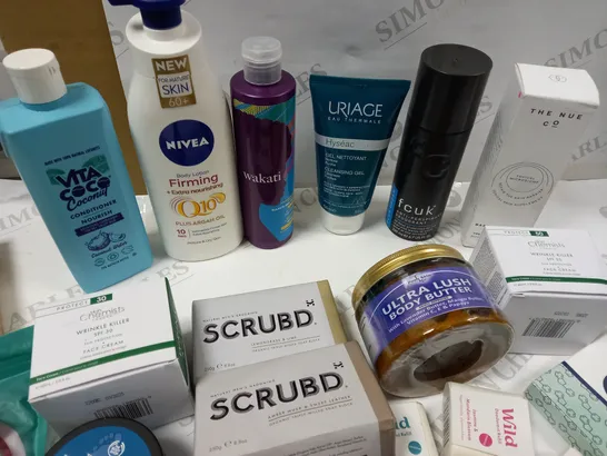 PREMIUM BRANDS HEALTHCARE AND BEAUTY ITEMS APPROX. 20 ITEMS 