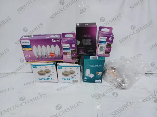 LOT TO CONTAIN APPROX. 8 X ASSORTED LIGHTING BASED PRODUCTS. INCLUDES BULBS ETC - COLLECTION ONLY