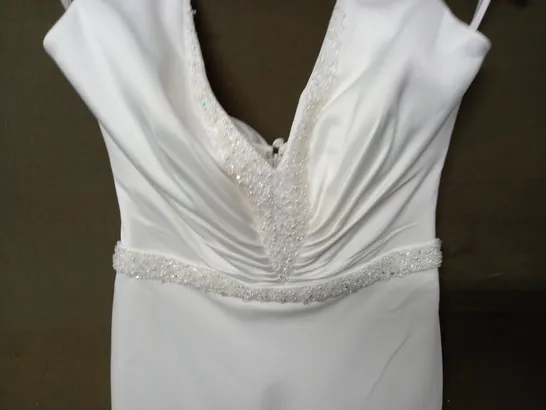 D'ZAGE IVORY EMBELLISHED WEDDING DRESS - SIZE UNSPECIFIED