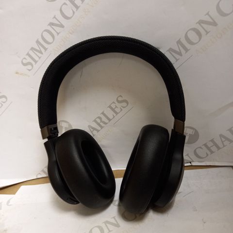 JBL LIVE 650 BTNC WIRELESS OVER-EAR NOISE-CANCELLING HEADPHONES 