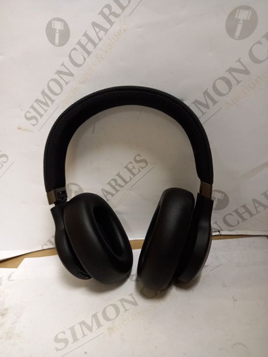 JBL LIVE 650 BTNC WIRELESS OVER-EAR NOISE-CANCELLING HEADPHONES 