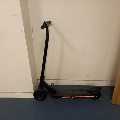 SCHWINN TONE YOUTH/ADULT ELECTRIC SCOOTER