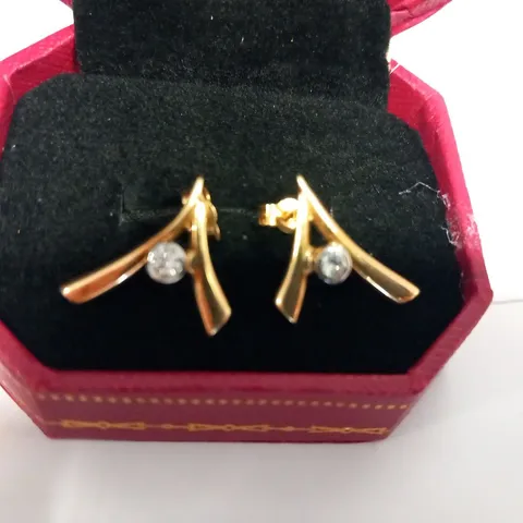 DESIGNER 18CT GOLD DIAMOND SET EARRINGS