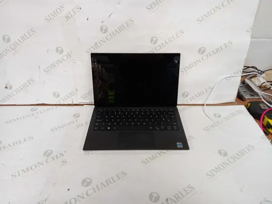 DELL XPS 13 LAPTOP MODEL P82G