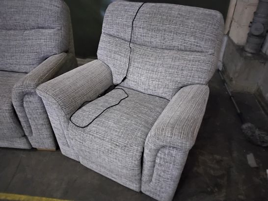 QUALITY G PLAN HARRISON WAFFLE SMOKE FABRIC LOUNGE SUITE, COMPRISING, FIXED THREE SEATER SOFA & PAIR POWER RECLINING EASY CHAIRS 