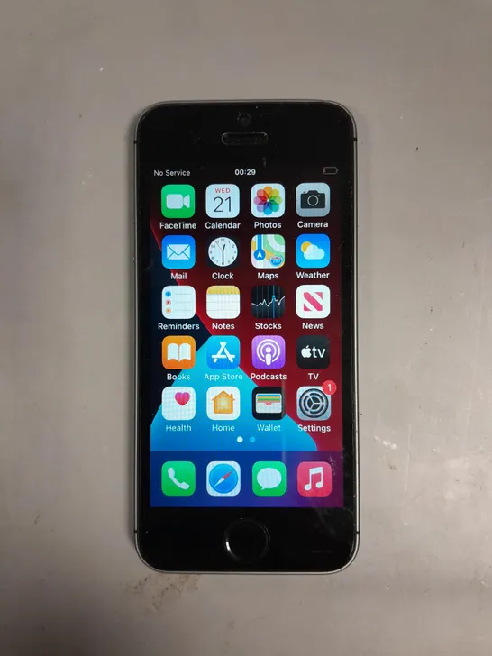 APPLE IPHONE 5 SE SMARTPHONE 