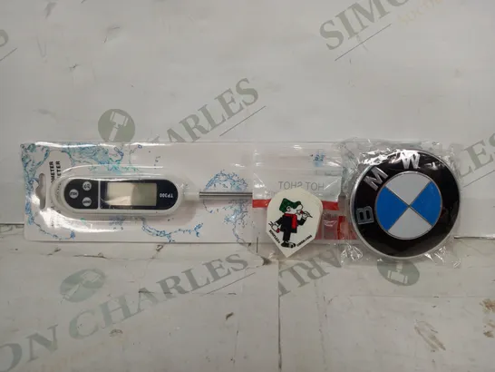 LOT OF APPROXIMATELY 10 ASSORTED HOUSEHOLD ITEMS TO INCLUDE BMW WHEEL BADGE, HOT SHOT DART FLIGHTS, DIGITAL FOOD THERMOMETER, ETC