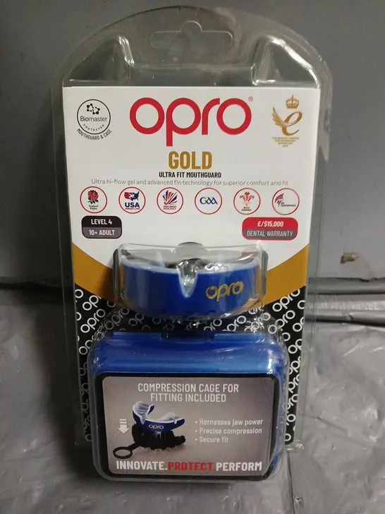 OPRO GOLD ULTRA FIT MOUTHGUARD IN BLUE