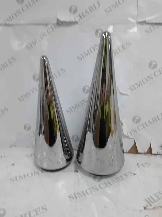 BOXED KELLY HOPPEN SET OF 2 INDOOR/OUTDOOR PRELIT GLASS DECOR - REFLECTIVE CONES