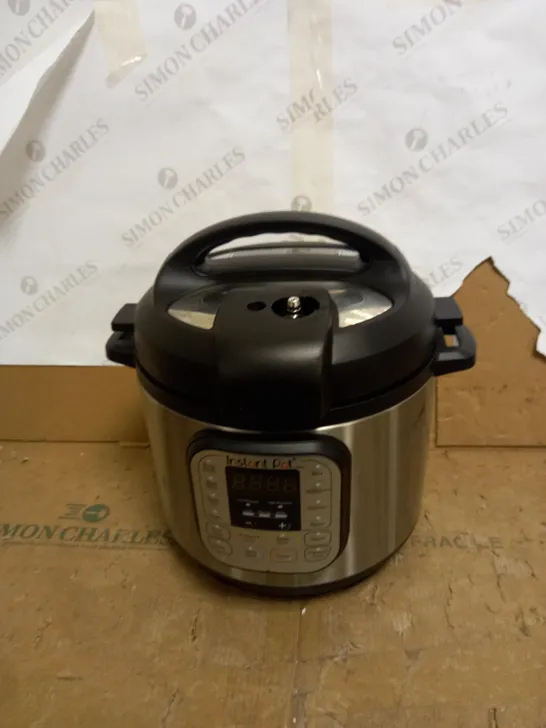 INSTANT POT DUO SMART PRESSURE COOKER