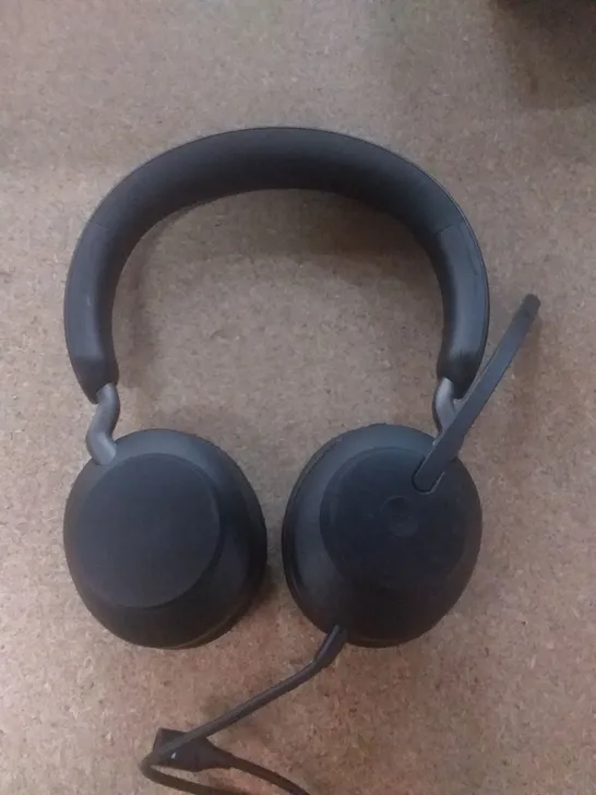 JABRA NOISE ISOLATION HEADPHONES