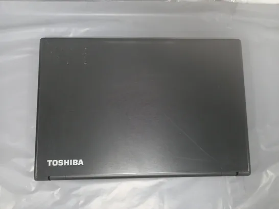 TOSHIBA SATELLITE PRO R50-B	15 INCH I3-4005U 1.70GHZ