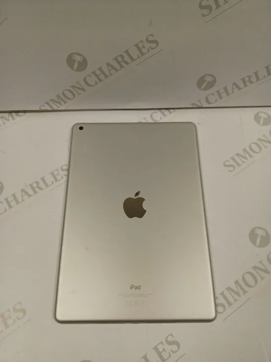 APPLE IPAD 10.2 A2197 IN SILVER