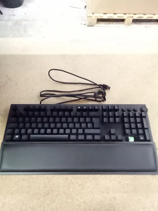 BOXED RAZER GAMING KEYBOARD