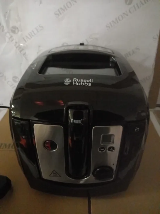 RUSSELL HOBBS DIGITAL DEEP FRYER