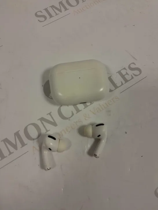 APPLE AIRPODS PRO WIRELESS HEADPHONES