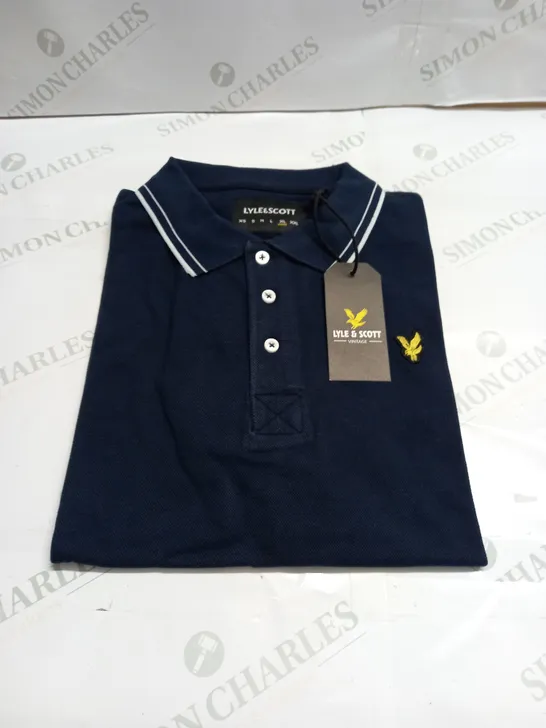 LYLE & SCOTT SS KNIT POLO SHIRT IN NAVY - XL