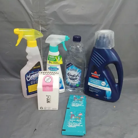 APPROXIMATELY 18 HOUSEHOLD CLEANING PRODUCTS TO INCLUDE BISSELL CARPET CLEANER, SMOL WASHING UP LIQUID AND COMFORT INTENSE