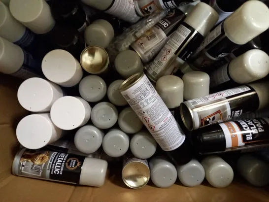 BOX OF APPROX 25 ASSORTED SPRAY PAINT CANS TO INCLUDE - BLACKBOARD PAINT - RADIATOR PAINT - METALLIC DAZZLING WHITE 