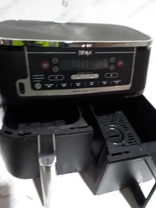 NINJA ESSENTIALS AIR FRYER IN BLACK