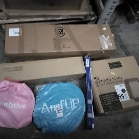PALLET OF ASSORTED ITEMS INCLUDING SULMANS STAND FAN, FOLDING CHAIR, JUMBO 4 IN A ROW, VINTEZ PRIVACY SCREEN, BLUE LIGHT SCREEN PROTECTOR, MY UNITED KINGDOM
