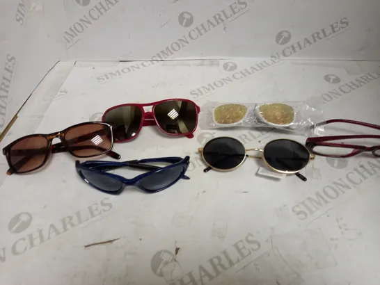 LOT OF APPROXIMATELY 15 ASSORTED EYEWEAR ITEMS, TO INCLUDE SPECTACLES, SUNGLASSES, CASES, ETC