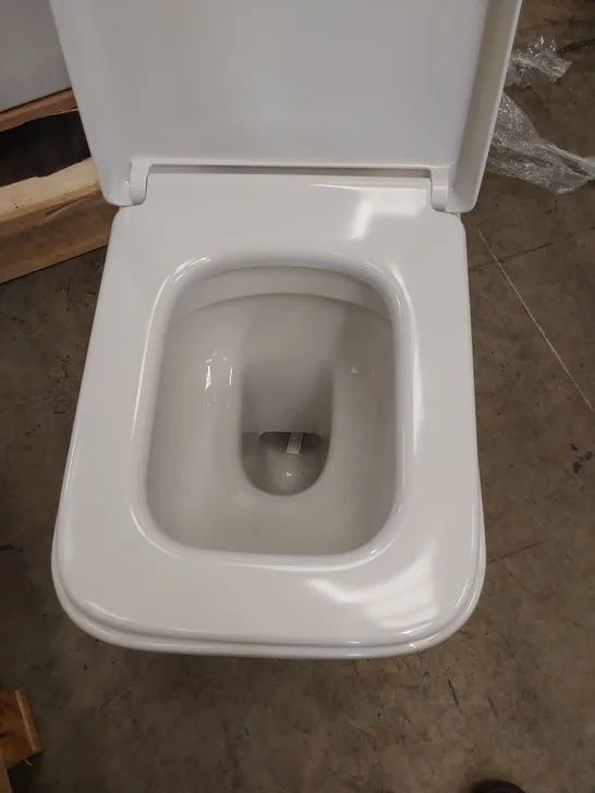 DESIGNER TOILET BASIN WITH SEAT 