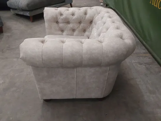 DESIGNER CHESTERFIELD STYLE FABRIC UPHOLSTERED ARMCHAIR 