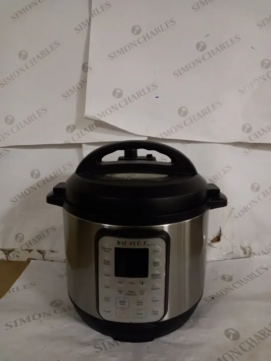 INSTANT POT DUO EVO PLUS ELECTRIC PRESSURE COOKER