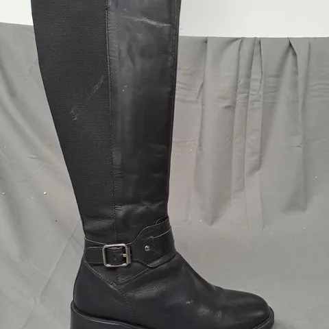 BOXED PAIR OF DUNE LONDON KNEE-HIGH BOOTS IN BLACK SIZE 5