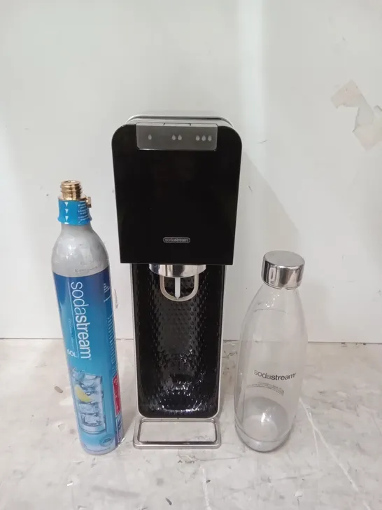 BOXED SODA STREAM ELECTRIC SPARKLING WATER MAKER