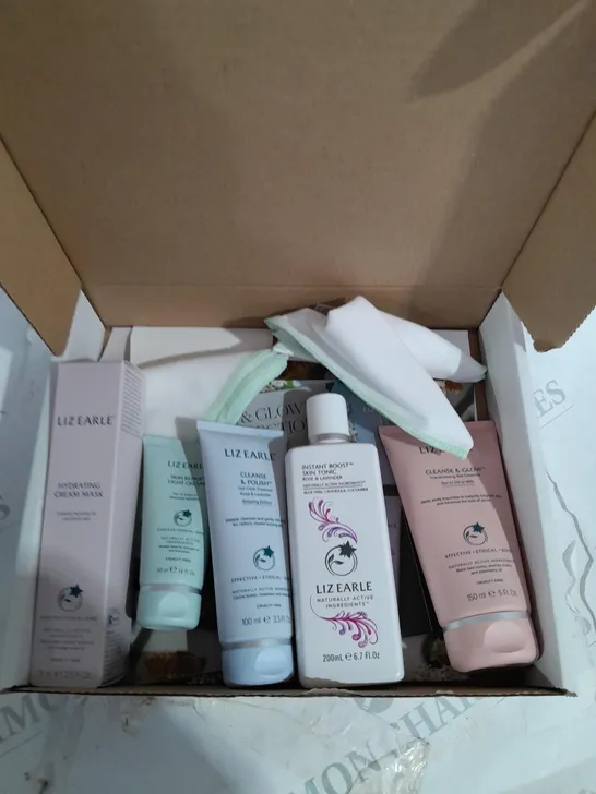 BOXED LIZ EARLE THE CLEANSE & GLOW SKINCARE COLLECTION