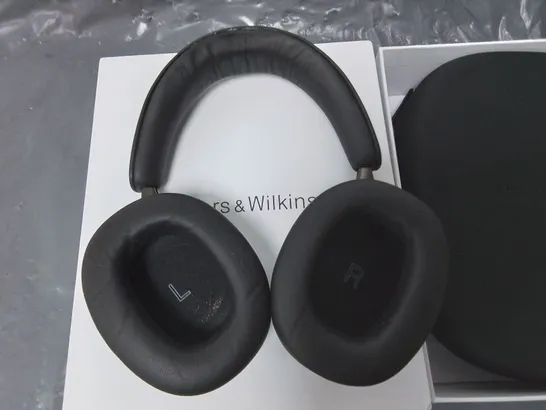 BOWERS & WILKINS PX-8 NOISE CANCELLING WIRELESS HEADPHONES