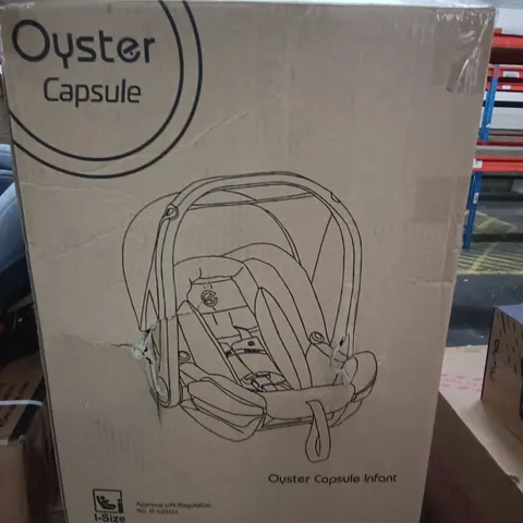 OYSTER CAPSULE INFANT CAR SEAT