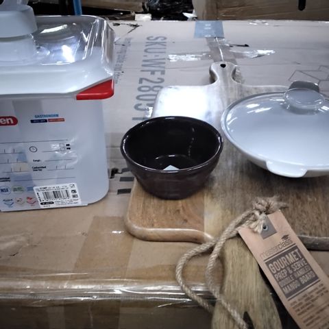 4 BOXES OF APPROXIMATELY 14 ITEMS INCLUDING PLASTIC 2L PLASTIC TUB WITH PUMP, GOURMET PREP & SERVE DOUBLE HANDED MANGO BOARD, REVOL PORCELAIN SMALL PURPLE BOWL, PORCELAIN LIDDED THEATRE BOWL 7.5"