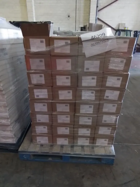 PALLET TO CONTAIN APPROX 128 X BOXES OF GEN GIRLS PARTYBAG PRINCESS COLOURING BOOKS, APPROX 24 BOOKS PER BOX