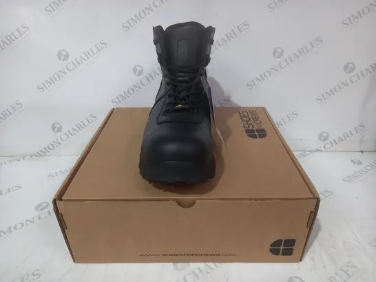 BOXED PAIR OF SHOES FOR CREWS ANKLE BOOTS IN BLACK UK SIZE 10
