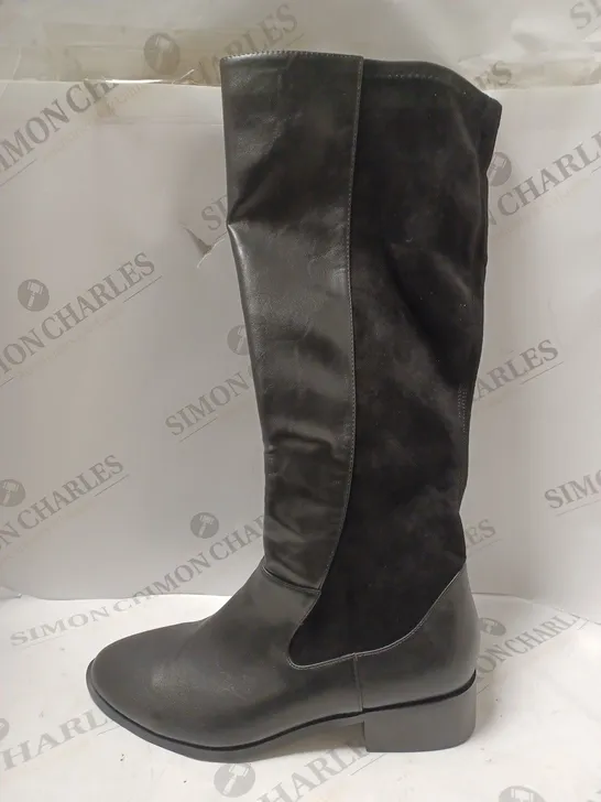 EVANS LONG E MAGIC BOOTS, BLACK - SIZE 5 WIDE 